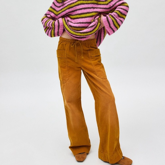 Urban Outfitters Pants - URBAN OUTFITTERS Kimchi Blue Amelie Corduroy Pull-On Pant
